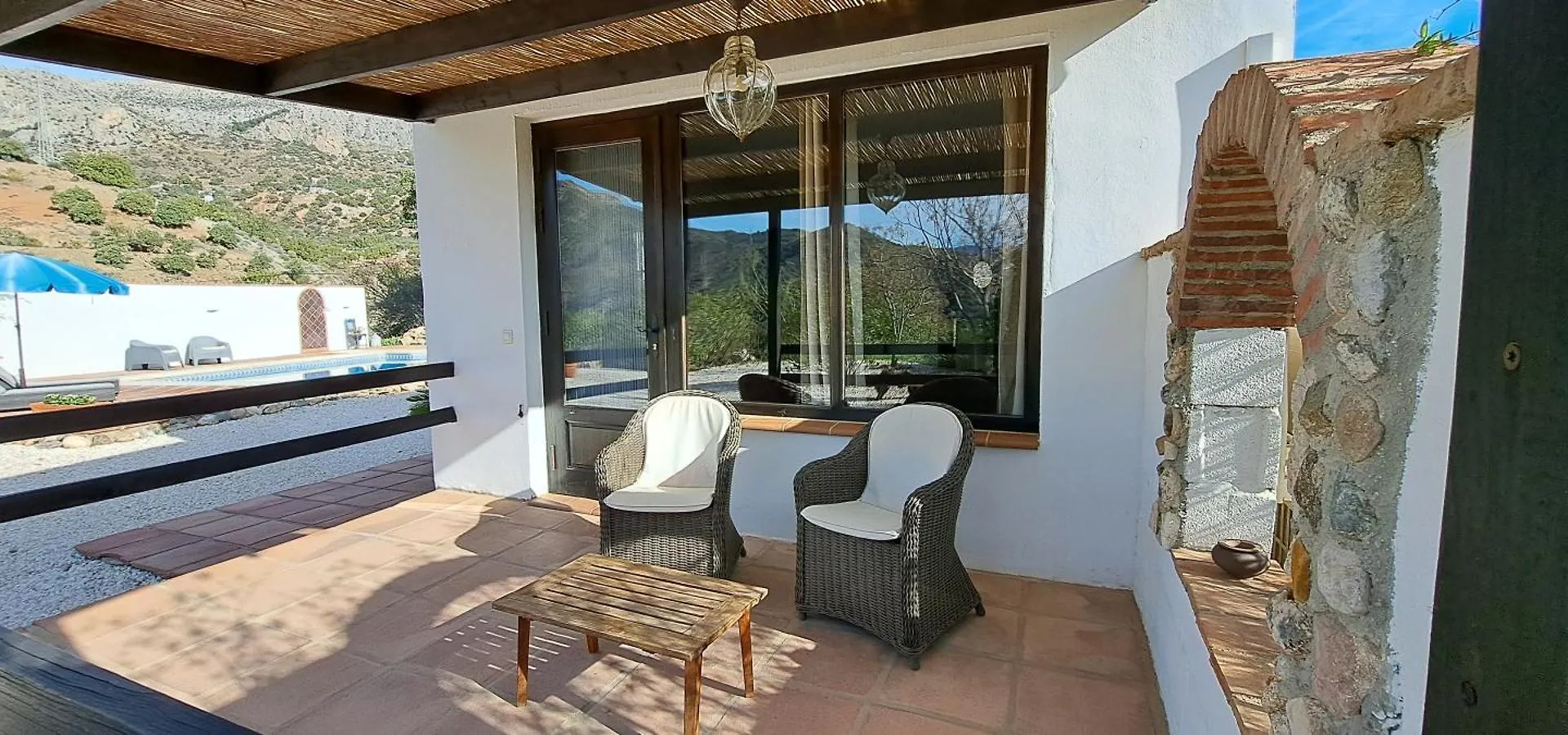 Casa El Chorro Bed & Breakfast