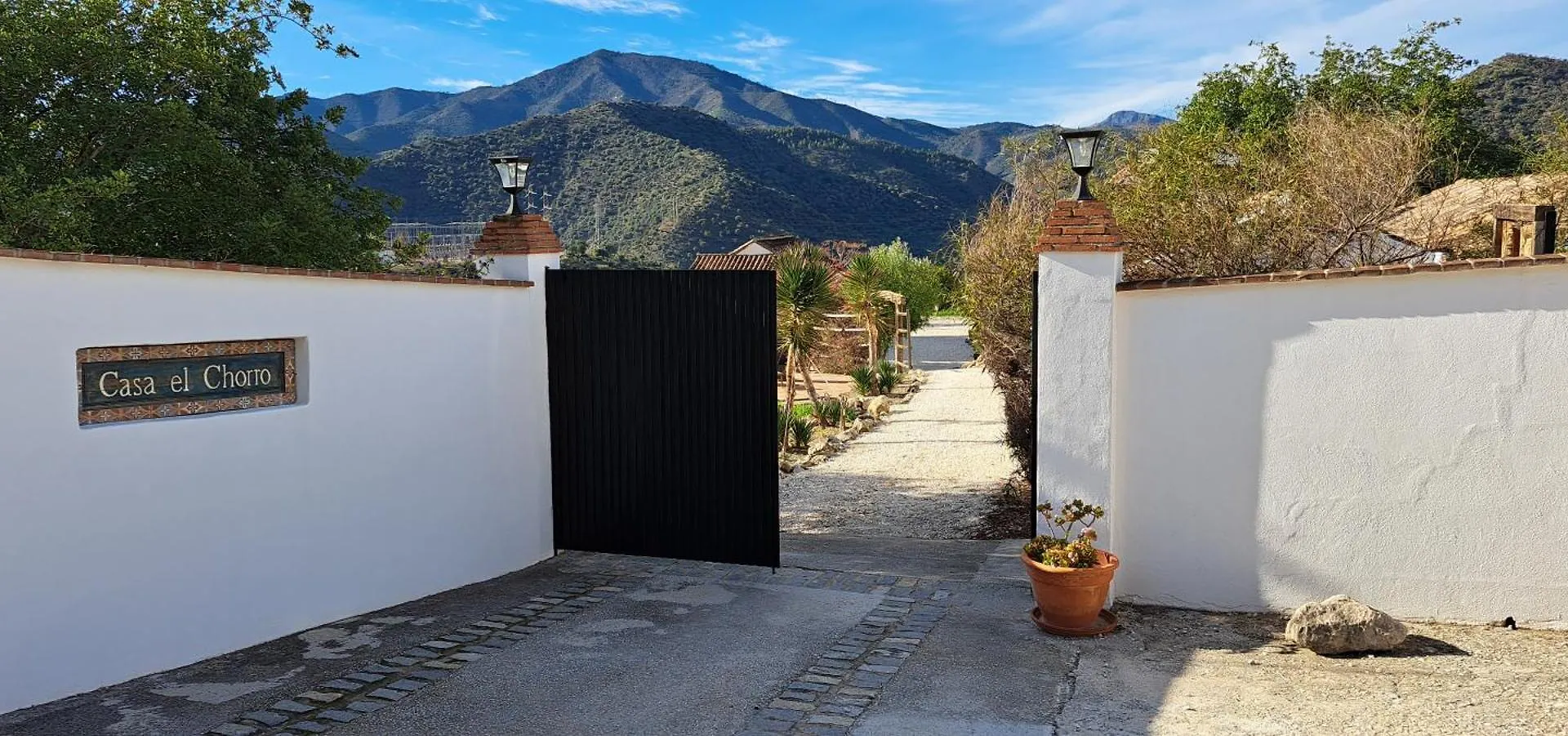Casa El Chorro Bed & Breakfast
