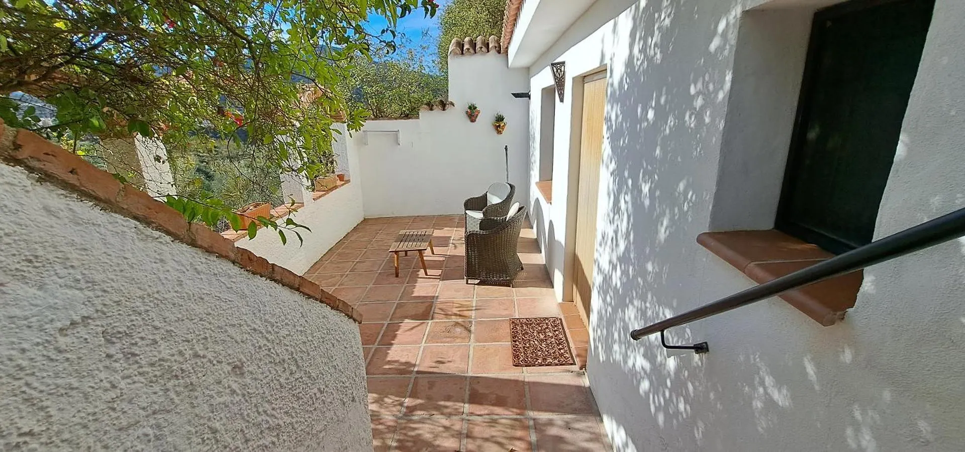 Casa El Chorro Bed & Breakfast