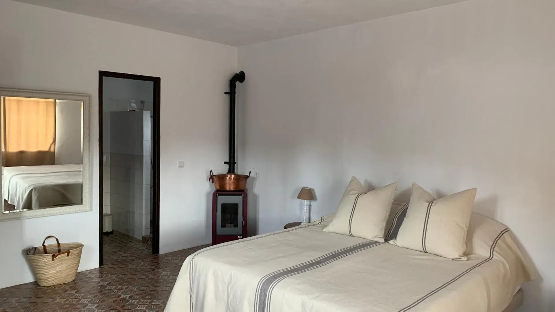 Casa El Chorro Bed & Breakfast